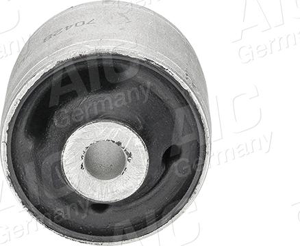 AIC 70428 - Piekare, Šķērssvira www.autospares.lv