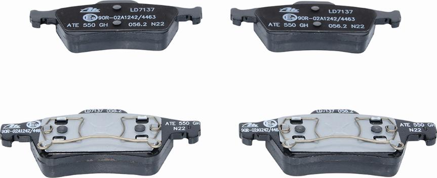 ATE 13.0470-7137.2 - Brake Pad Set, disc brake www.autospares.lv