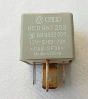 AUDI 8E0951253 - Relejs, Degvielas sūknis www.autospares.lv