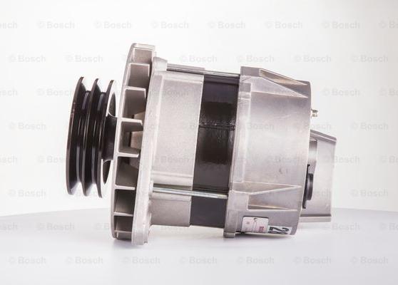 BOSCH 9 120 456 044 - Alternator www.autospares.lv