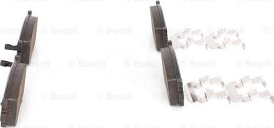 BOSCH 0 986 494 617 - Bremžu uzliku kompl., Disku bremzes www.autospares.lv