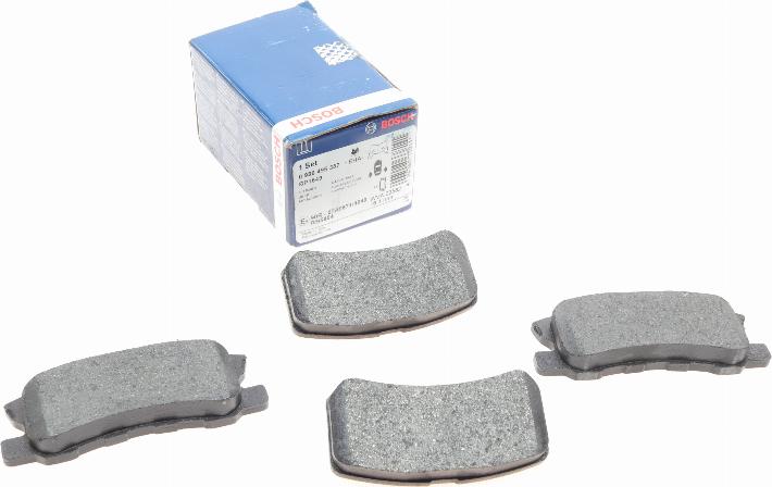 BOSCH 0 986 495 357 - Brake Pad Set, disc brake www.autospares.lv