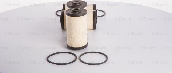 BOSCH 0 986 450 704 - Degvielas filtrs www.autospares.lv