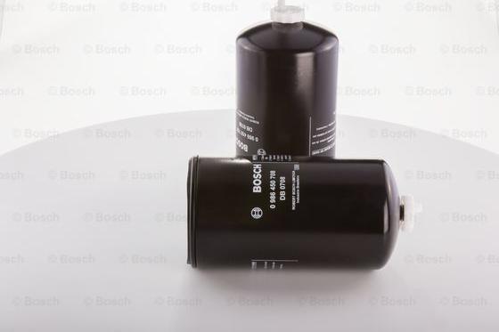 BOSCH 0 986 450 708 - Degvielas filtrs www.autospares.lv