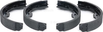 BOSCH 0 986 487 944 - Brake Shoe Set, parking brake www.autospares.lv