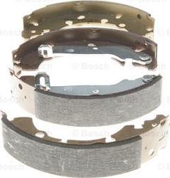 BOSCH 0 986 487 599 - Brake Shoe Set www.autospares.lv