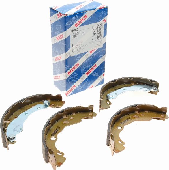 BOSCH 0 986 487 819 - Brake Shoe Set www.autospares.lv