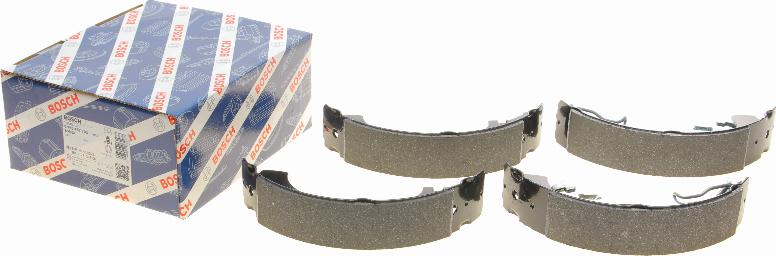 BOSCH 0 986 487 703 - Brake Shoe Set www.autospares.lv