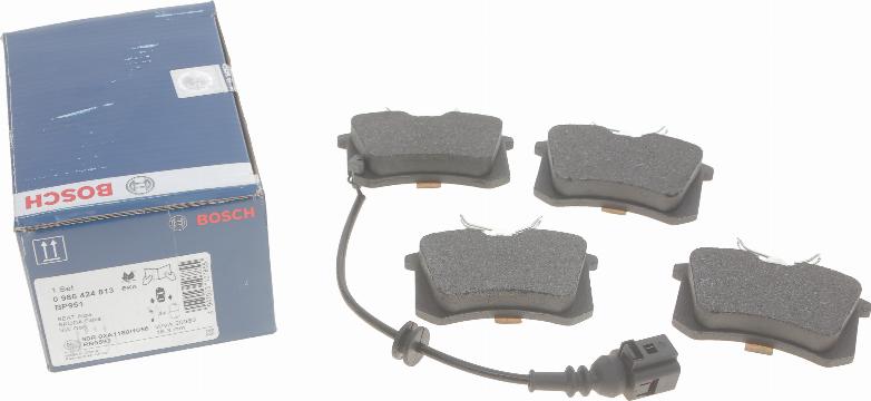 BOSCH 0 986 424 813 - Brake Pad Set, disc brake www.autospares.lv