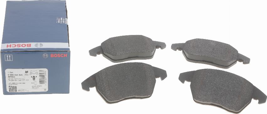 BOSCH 0 986 424 825 - Brake Pad Set, disc brake www.autospares.lv