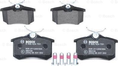 BOSCH 0 986 424 751 - Тормозные колодки, дисковые, комплект www.autospares.lv