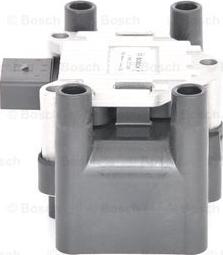 BOSCH 0 986 221 048 - Aizdedzes spole www.autospares.lv