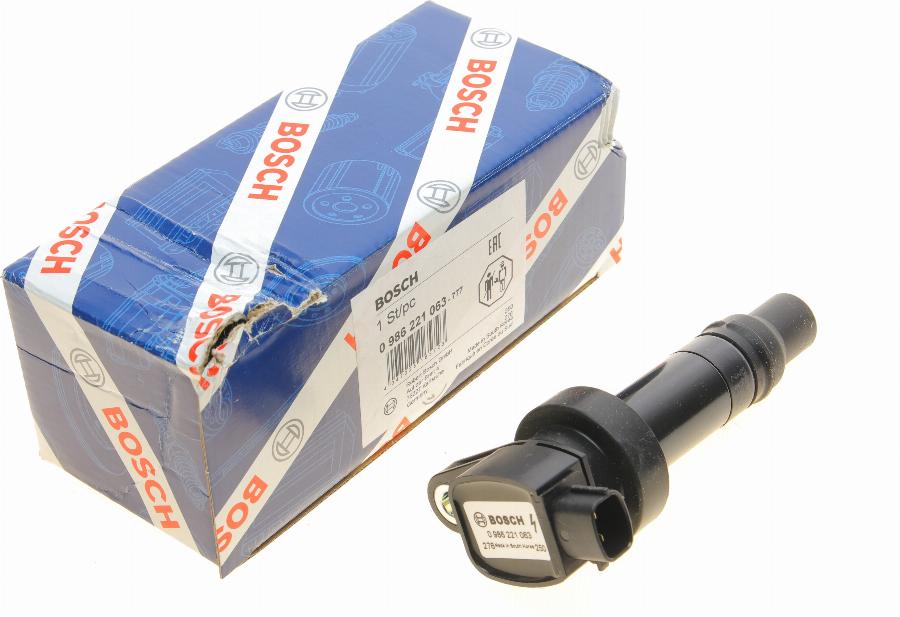 BOSCH 0 986 221 063 - Aizdedzes spole www.autospares.lv