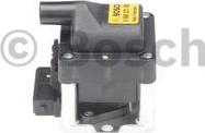 BOSCH 0 986 221 002 - Aizdedzes spole www.autospares.lv