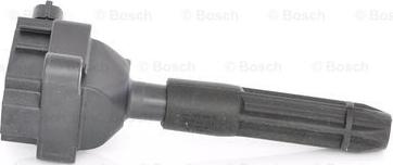 BOSCH 0 986 221 007 - Aizdedzes spole www.autospares.lv