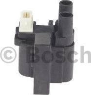 BOSCH 0 986 221 026 - Aizdedzes spole www.autospares.lv