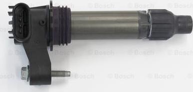 BOSCH 0 986 AG0 520 - Катушка зажигания www.autospares.lv