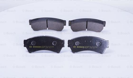 BOSCH 0 986 BB0 599 - Bremžu uzliku kompl., Disku bremzes www.autospares.lv