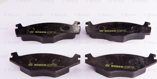 BOSCH 0 986 BB0 045 - Bremžu uzliku kompl., Disku bremzes www.autospares.lv