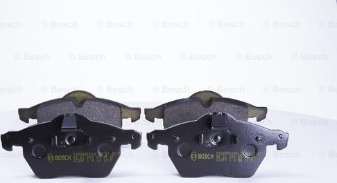 BOSCH 0 986 BB0 064 - Bremžu uzliku kompl., Disku bremzes www.autospares.lv