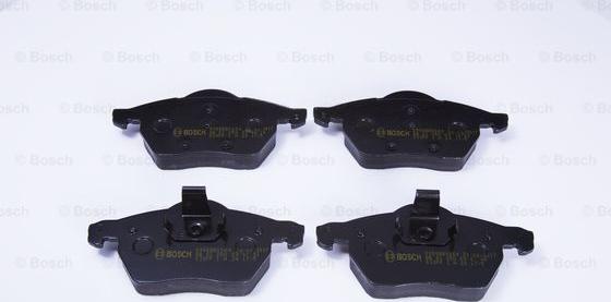 BOSCH 0 986 BB0 064 - Bremžu uzliku kompl., Disku bremzes www.autospares.lv