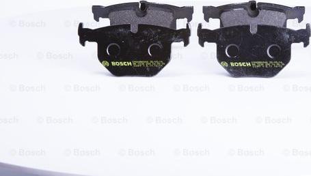 BOSCH 0 986 BB0 840 - Bremžu uzliku kompl., Disku bremzes www.autospares.lv