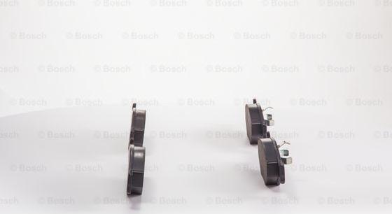 BOSCH 0 986 BB0 261 - Bremžu uzliku kompl., Disku bremzes www.autospares.lv