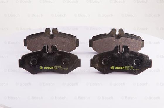 BOSCH 0 986 BB0 733 - Bremžu uzliku kompl., Disku bremzes www.autospares.lv