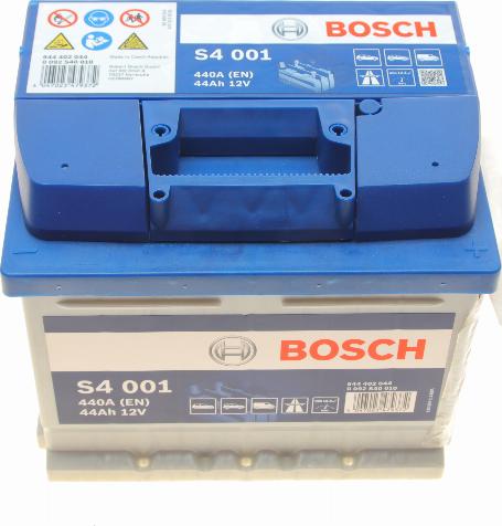 BOSCH 0 092 S40 010 - Starter Battery www.autospares.lv