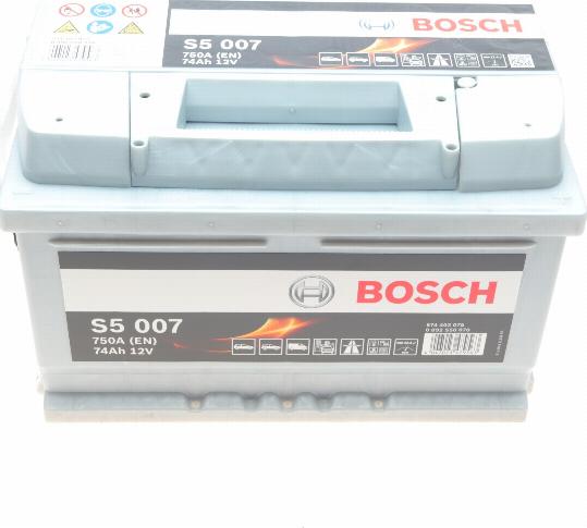 BOSCH 0 092 S50 070 - Стартерная аккумуляторная батарея, АКБ www.autospares.lv