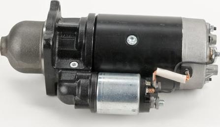 BOSCH 0 001 368 008 - Starteris autospares.lv