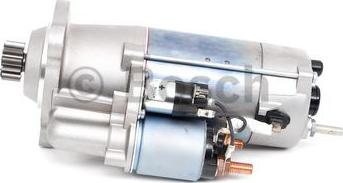 BOSCH 0 001 330 042 - Starteris autospares.lv