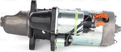 BOSCH 0 001 372 005 - Starteris www.autospares.lv