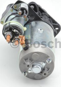 BOSCH 0 001 372 006 - Starteris autospares.lv