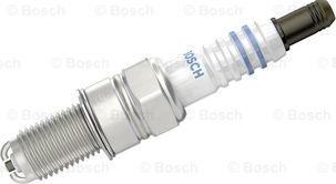 BOSCH 0 241 145 505 - Aizdedzes svece www.autospares.lv