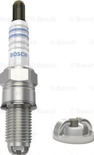 BOSCH 0 241 145 505 - Aizdedzes svece www.autospares.lv