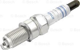 BOSCH 0 241 140 500 - Свеча зажигания www.autospares.lv