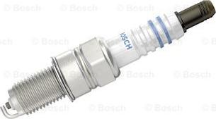 BOSCH 0 241 140 500 - Свеча зажигания www.autospares.lv