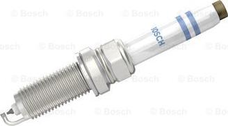 BOSCH 0 241 140 522 - Aizdedzes svece www.autospares.lv