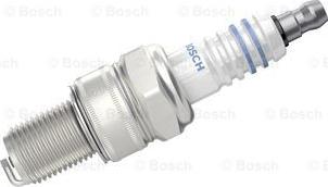 BOSCH 0 241 260 508 - Aizdedzes svece www.autospares.lv