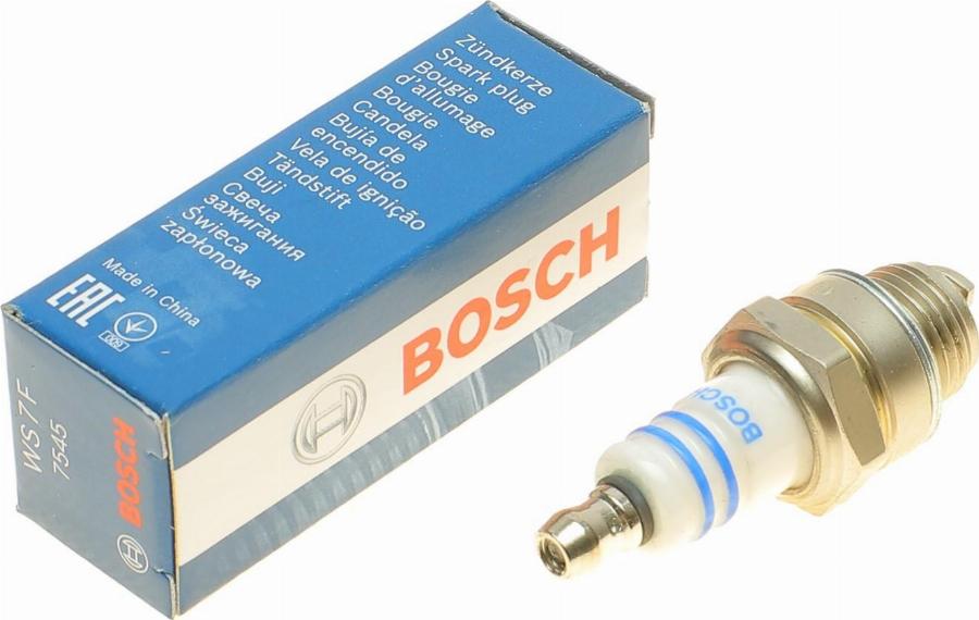 BOSCH 0 241 235 567 - Свеча зажигания www.autospares.lv