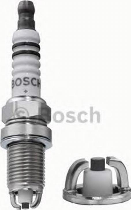 BOSCH 0 241 235 697 - Aizdedzes svece www.autospares.lv