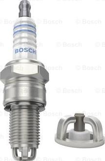 BOSCH 0 241 235 643 - Свеча зажигания www.autospares.lv