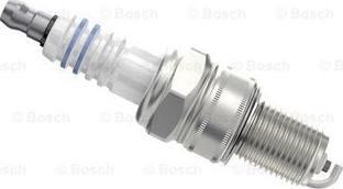 BOSCH 0 241 235 755 - Aizdedzes svece www.autospares.lv