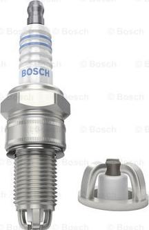 BOSCH 0 241 235 757 - Aizdedzes svece www.autospares.lv