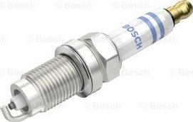 BOSCH 0 241 235 735 - Aizdedzes svece www.autospares.lv