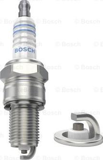 BOSCH 0 241 229 715 - Aizdedzes svece www.autospares.lv