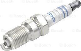 BOSCH 0 241 225 573 - Aizdedzes svece www.autospares.lv