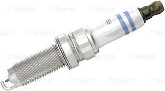 BOSCH 0 242 145 537 - Aizdedzes svece www.autospares.lv