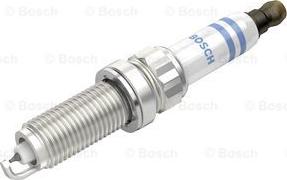 BOSCH 0 242 140 521 - Aizdedzes svece www.autospares.lv